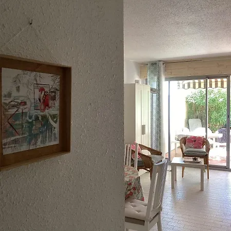 Le Serpent De شقة